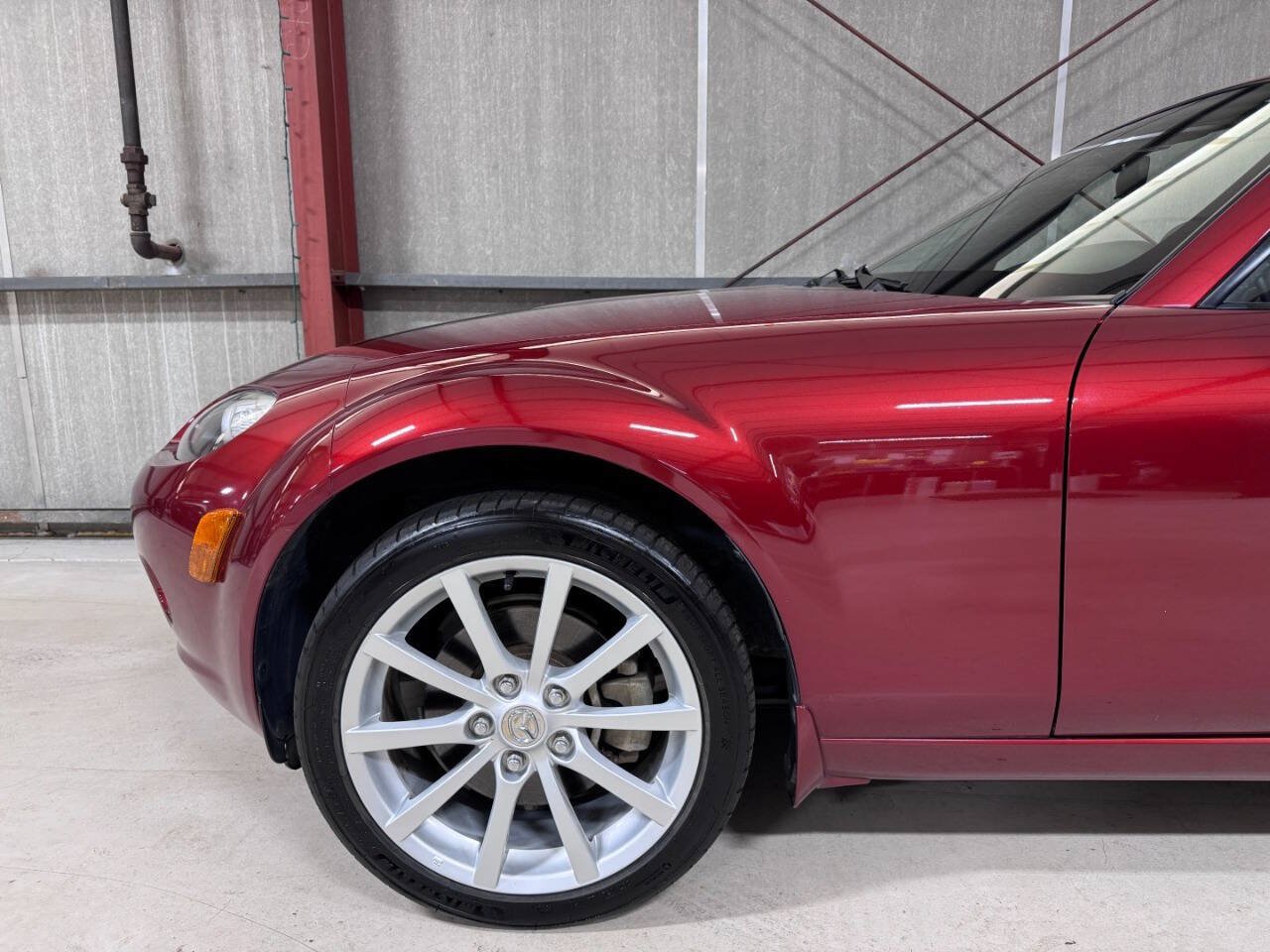 Used 2007 MAZDA MX-5 Miata Grand Touring w/ Premium Pkg RWD image 10