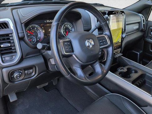Used 2020 RAM 2500 Laramie w/ Night Edition image 9