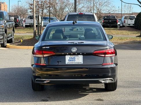 Used 2020 Volkswagen Passat 2.0T SEL image 8