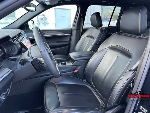 Used 2024 Jeep Grand Cherokee Limited image 14