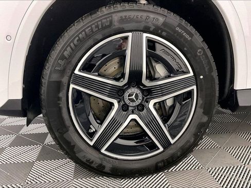 Used 2026 Mercedes-Benz GLC 300 4MATIC image 11