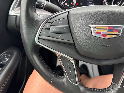 Used 2022 Cadillac XT5 Luxury AWD/4WD image 11