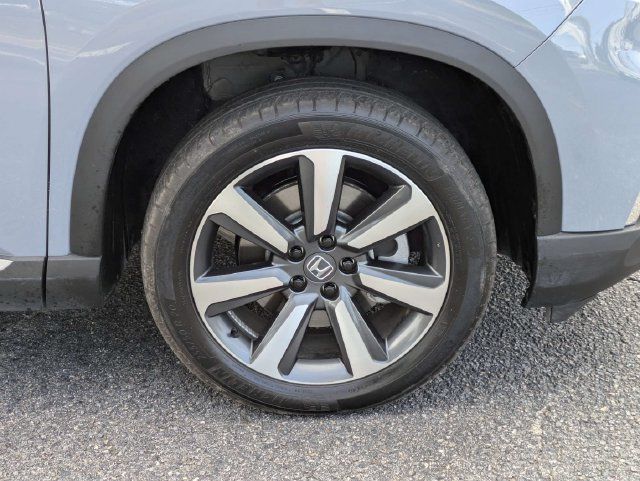 Used 2025 Honda Pilot Touring image 12