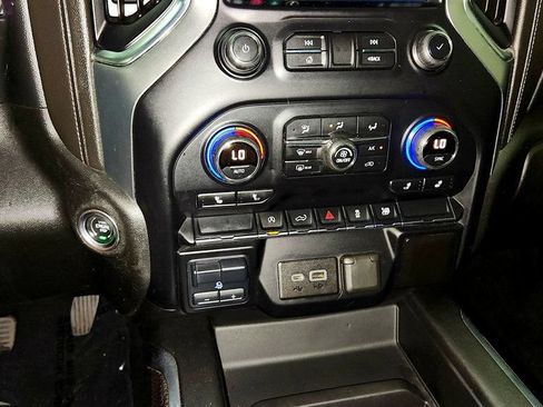 Used 2020 Chevrolet Silverado 1500 RST w/ True North Edition AWD/4WD image 17