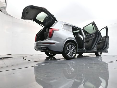 Used 2023 Cadillac XT6 Premium Luxury image 53