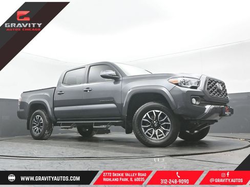 Used 2022 Toyota Tacoma TRD Sport image 1