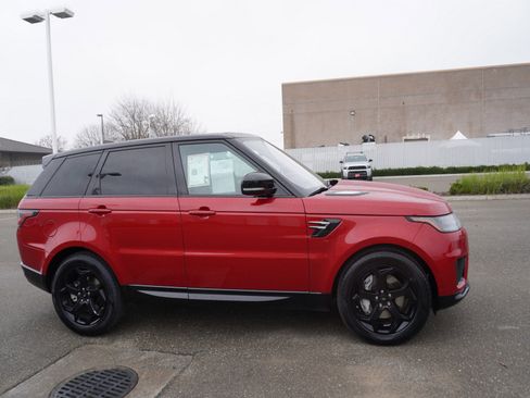 Used 2019 Land Rover Range Rover Sport HSE image 4