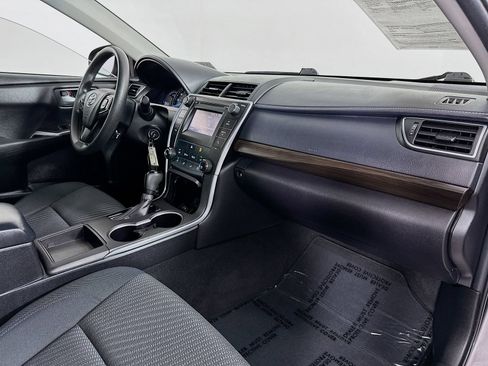 Used 2015 Toyota Camry LE FWD image 26
