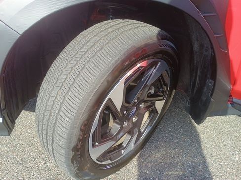 Certified 2025 Subaru Crosstrek 2.5i Limited w/ Popular Package #4A image 10