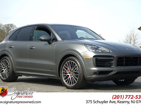 Used 2021 Porsche Cayenne GTS AWD/4WD image 1
