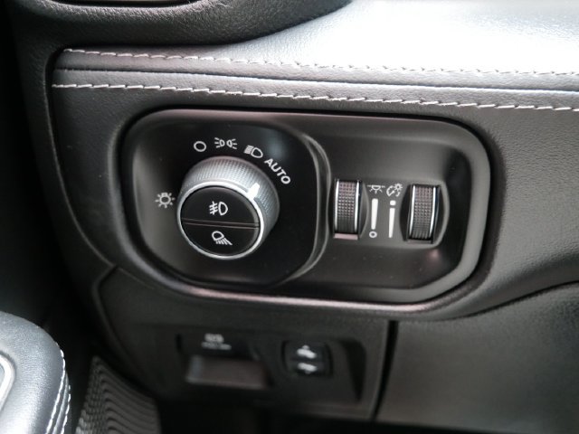 Used 2021 RAM 1500 Limited w/ Night Edition AWD/4WD image 25