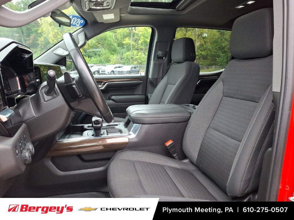 Certified 2024 Chevrolet Silverado 1500 LT Trail Boss w/ Convenience Package II AWD/4WD image 16
