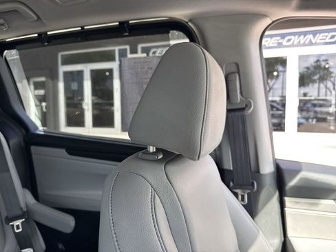 Used 2023 Honda Odyssey EX-L image 20