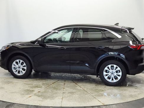 Used 2024 Ford Escape Active w/ Tech Pack #1 AWD/4WD image 2