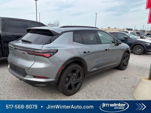 Used 2024 Chevrolet Equinox EV RS image 5