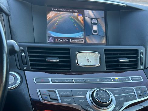 Used 2016 INFINITI Q70 3.7 w/ Sport Package image 27