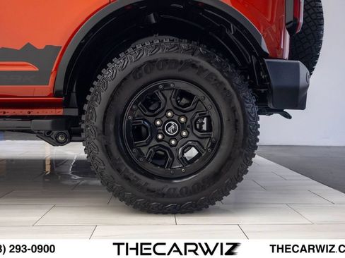 Used 2023 Ford Bronco Wildtrak AWD/4WD image 18