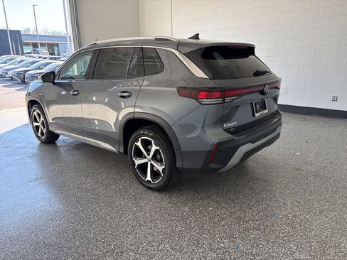 New 2026 Volkswagen Tiguan SE AWD/4WD image 3