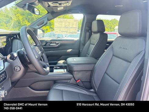 New 2026 GMC Yukon XL Denali AWD/4WD image 12