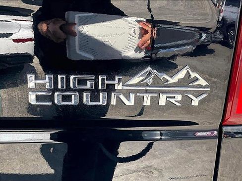 Certified 2024 Chevrolet Silverado 1500 High Country image 30