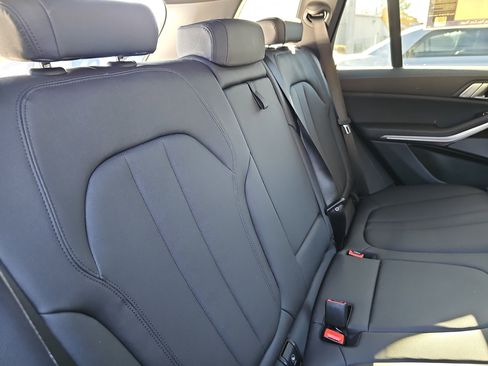 Used 2020 BMW X5 xDrive40i w/ Premium Package image 12