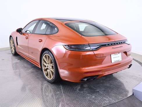 Used 2023 Porsche Panamera GTS image 3