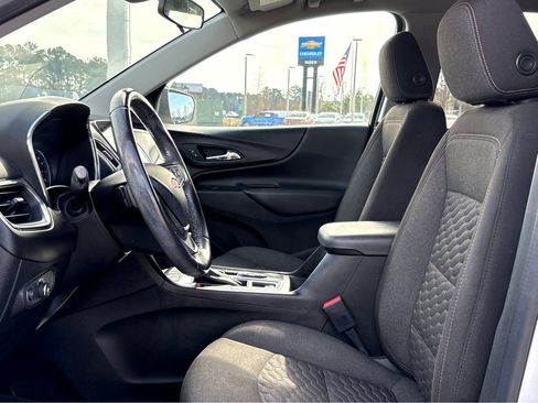 Used 2019 Chevrolet Equinox LT image 23