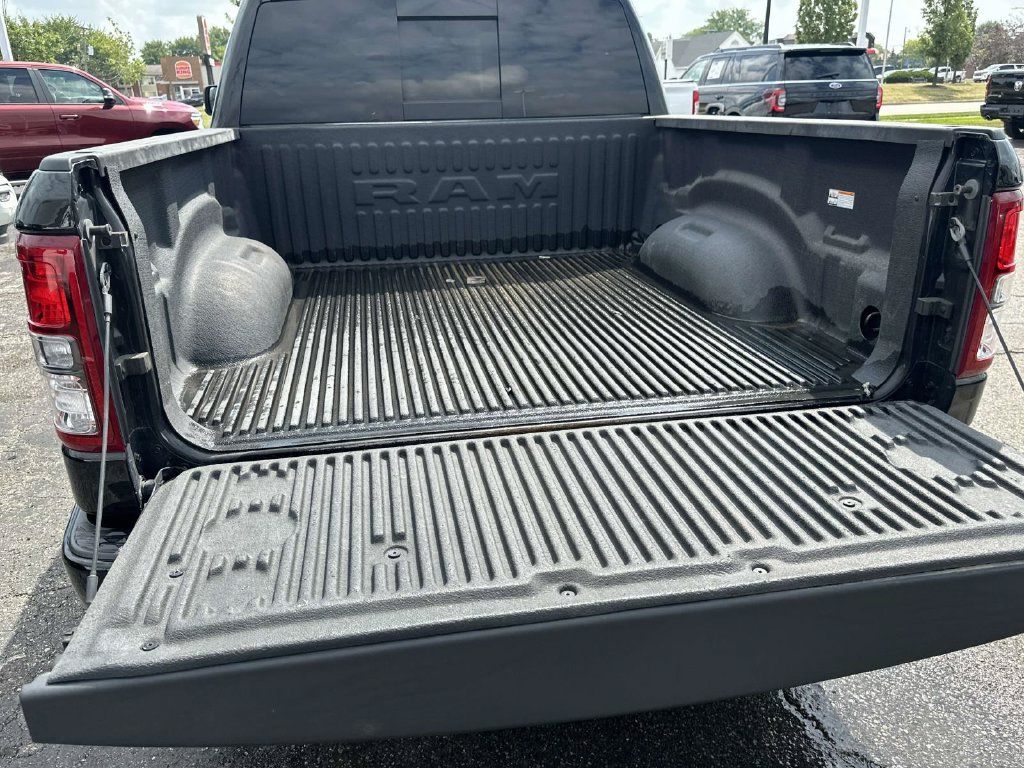 Used 2019 RAM 1500 Big Horn AWD/4WD image 11