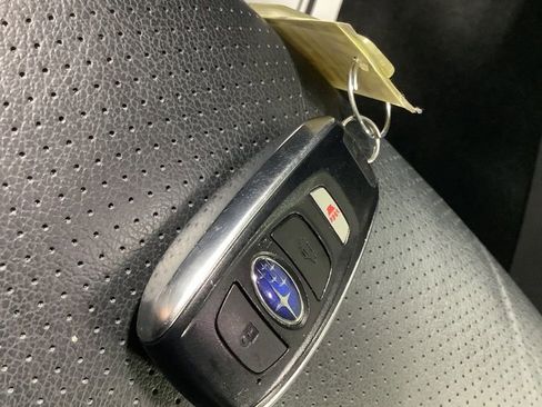 Used 2022 Subaru Forester Limited image 28