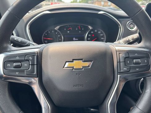 Used 2025 Chevrolet Blazer LT FWD image 28