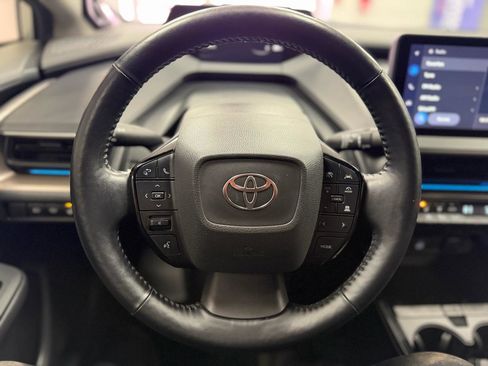 Used 2023 Toyota Prius Limited w/ Limited Premium Package image 17