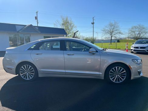 Used 2017 Lincoln MKZ Select w/ Select Plus Package AWD/4WD image 7