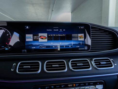 Certified 2026 Mercedes-Benz GLS 450 4MATIC image 18