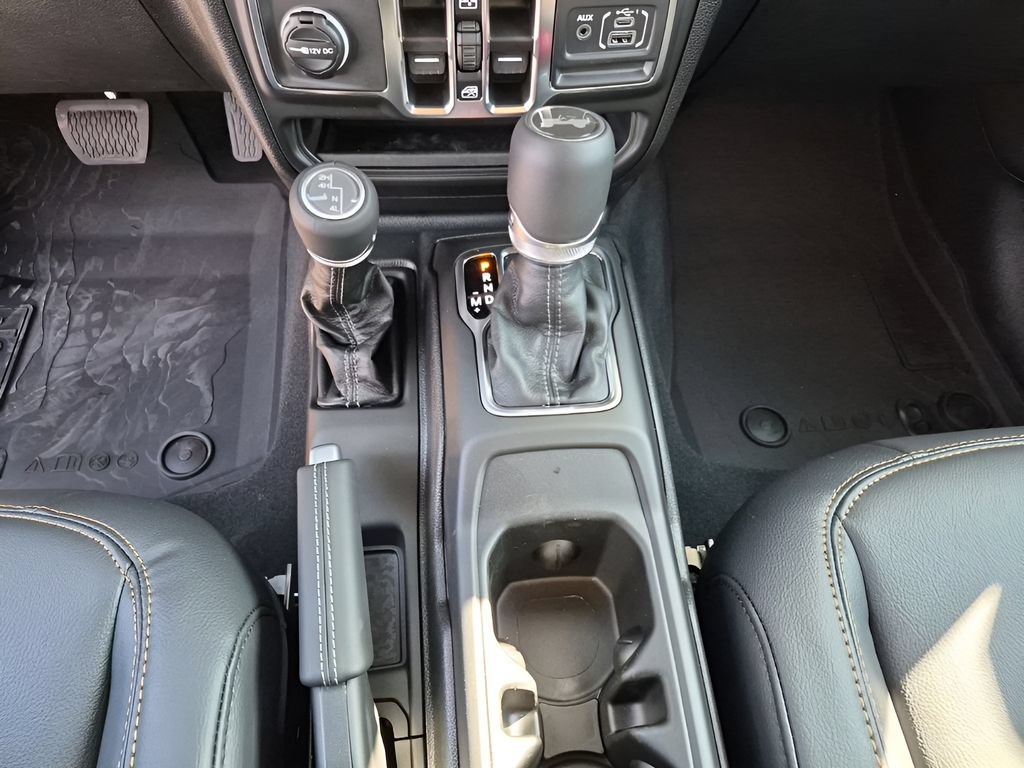 New 2026 Jeep Wrangler Unlimited Sahara AWD/4WD image 45