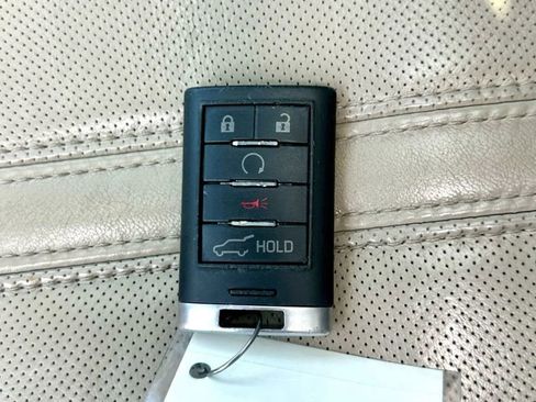 Used 2014 Cadillac SRX Premium image 46