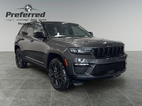 New 2025 Jeep Grand Cherokee Limited w/ Trailer Tow Package AWD/4WD image 8