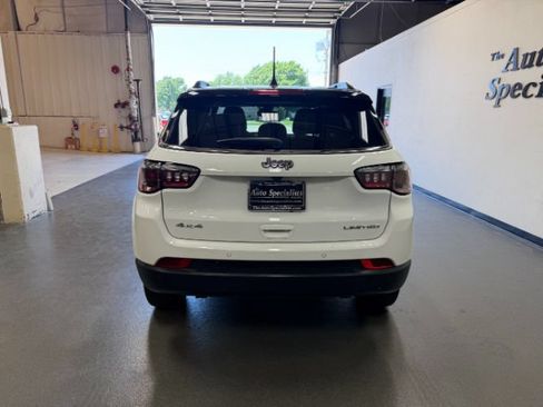 Used 2025 Jeep Compass Limited AWD/4WD image 3