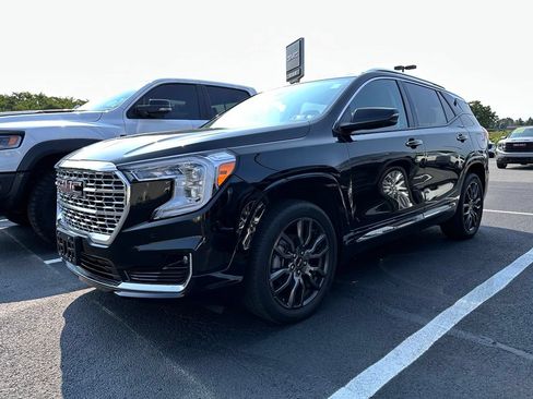Certified 2023 GMC Terrain Denali w/ Black Diamond Edition AWD/4WD image 2