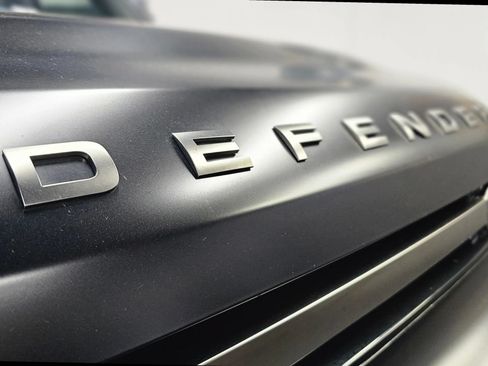 Used 2023 Land Rover Defender 110 X AWD/4WD image 12