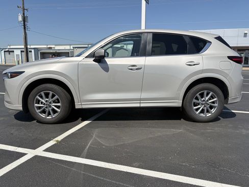 Used 2025 MAZDA CX-5 AWD 2.5 S w/ Select Package image 2