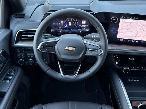 New 2026 Chevrolet Suburban High Country image 13