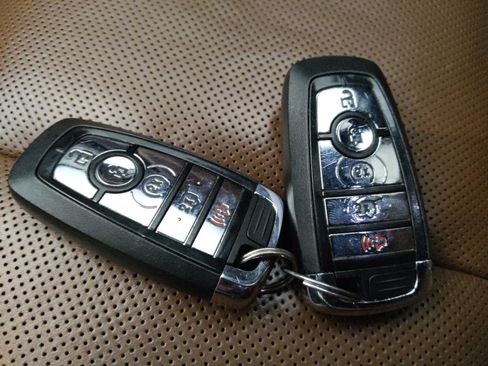 Used 2021 Lincoln Aviator Reserve w/ Equipment Group 201A RWD image 32