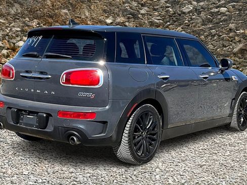 Used 2017 MINI Cooper Clubman S image 2