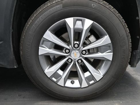 Used 2025 Chevrolet Equinox LT AWD/4WD image 14