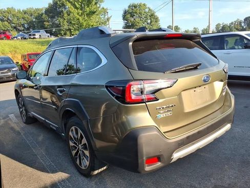 Used 2024 Subaru Outback Touring AWD/4WD image 6