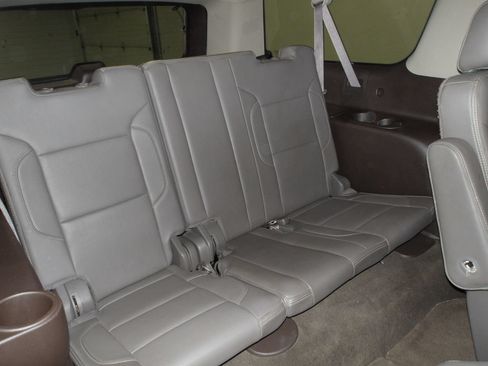 Used 2016 GMC Yukon XL Denali w/ Open Road Package AWD/4WD image 19