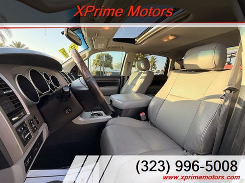 Used 2012 Toyota Tundra Limited w/ Platinum Pkg AWD/4WD image 16
