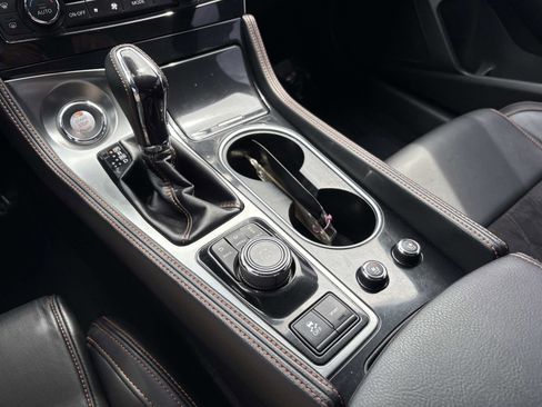 Used 2023 Nissan Maxima SR w/ Sport Mat Group FWD image 24