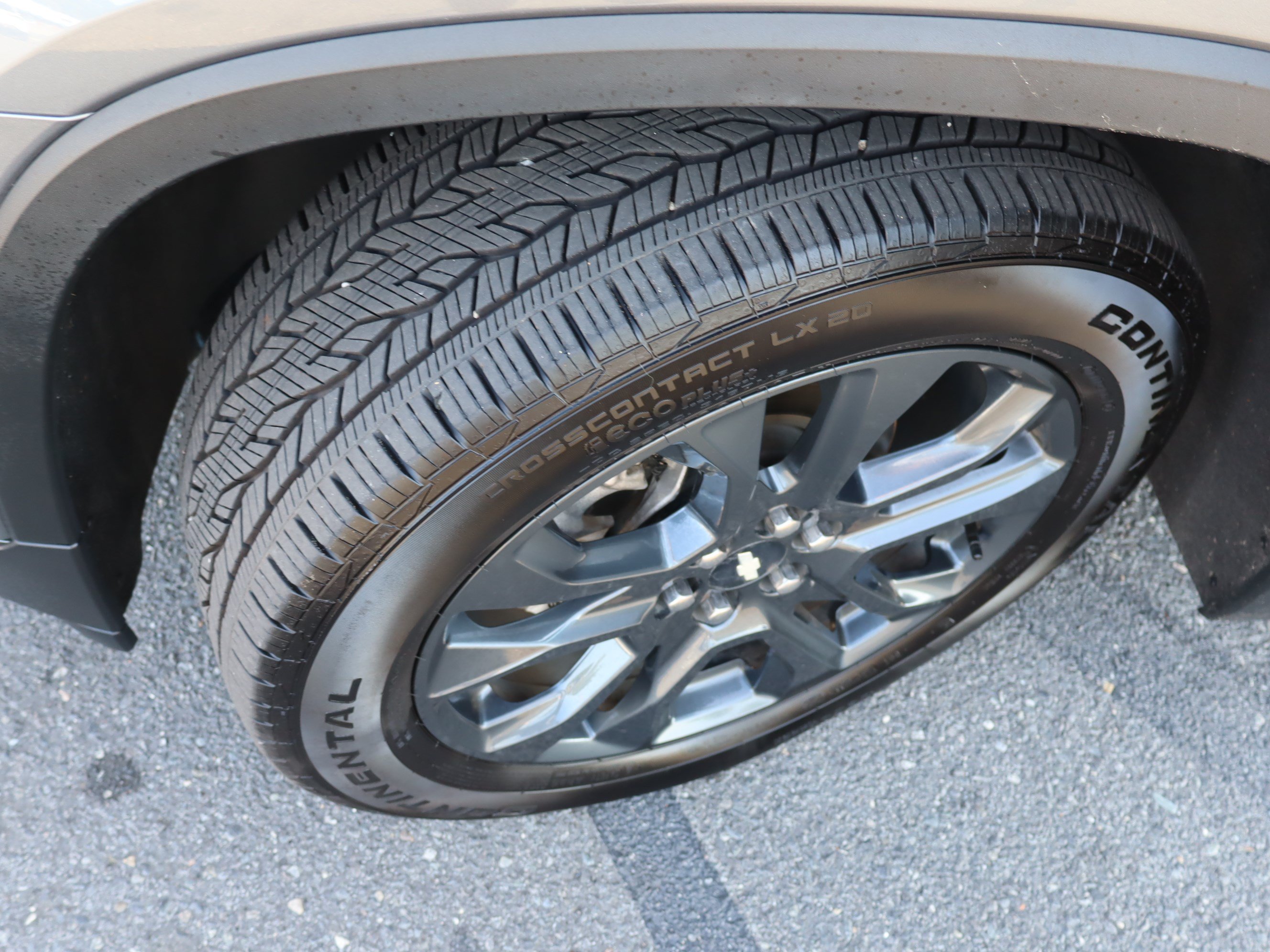 Used 2021 Chevrolet Traverse RS FWD image 43