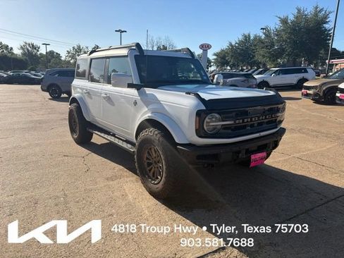 Used 2021 Ford Bronco Outer Banks AWD/4WD image 1